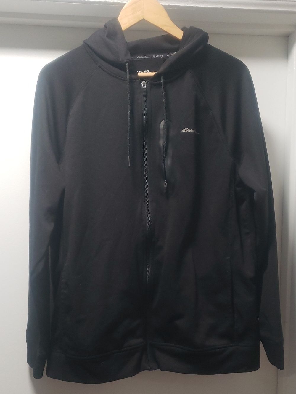 Black Full‑Zip Hoodie 🍓